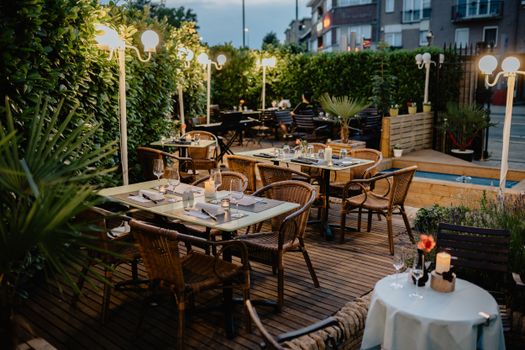 Prague's Enchanting Rooftop Bars: Ideal for Romantic Candlelit Dinners
